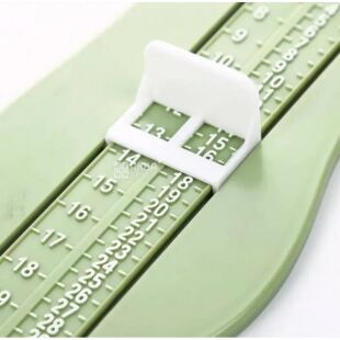 Лінійка для вимірювання дитячої стопи, пластикова, зелена