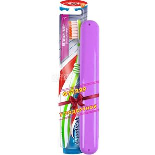 Aquafresh Intense Clean, 1 шт., Зубна щітка середньої жорсткості + футляр у подарунок, в асортименті
